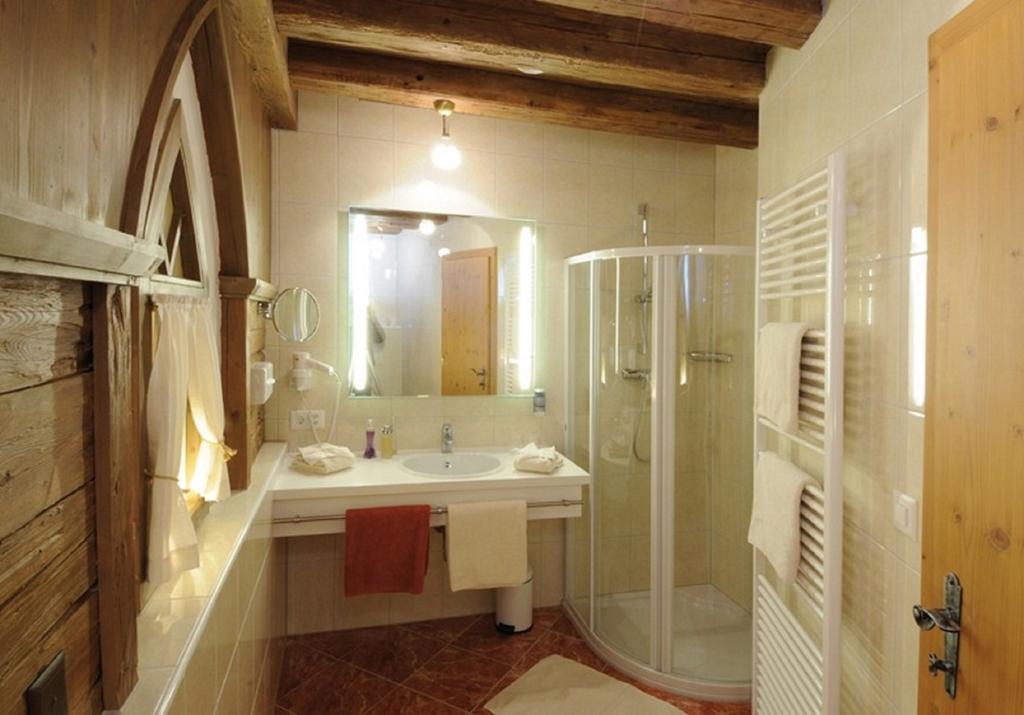 Hotel Camona & Walserhof 3*